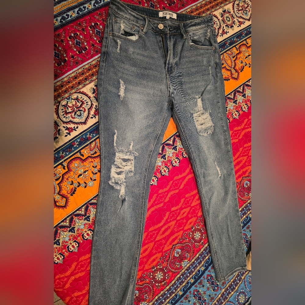 Vintage Almost Famous Blue Jean Distressed.Size 3